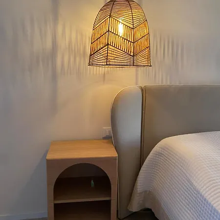 La Bella Guest house *
